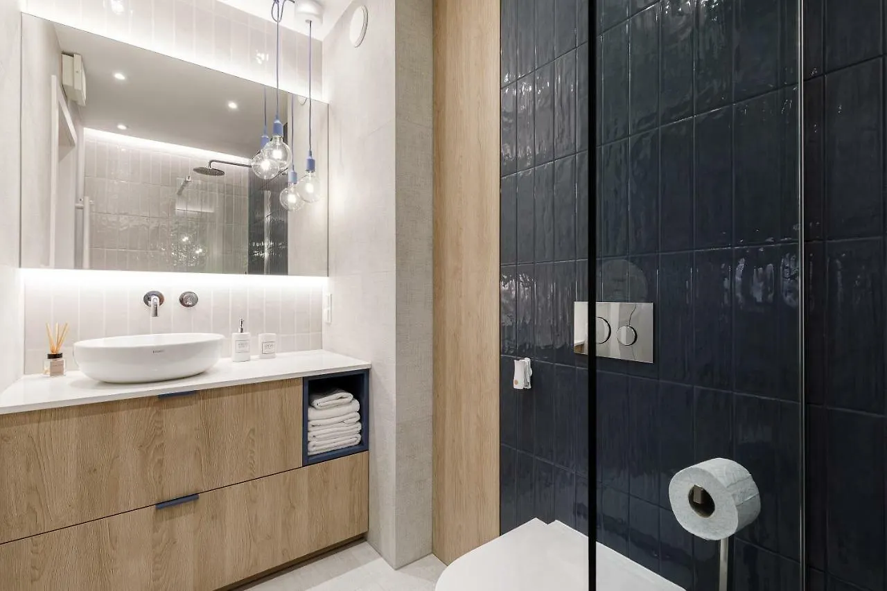 Waterlane Island _ Unique Apartment Gdańsk
