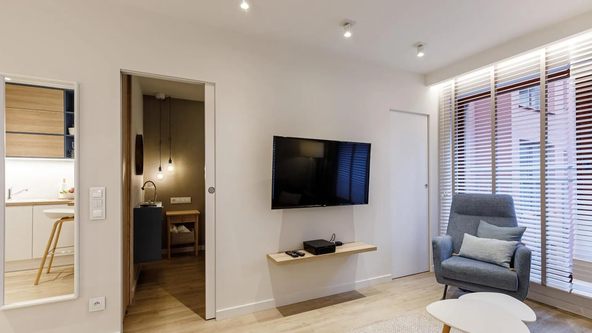 Waterlane Island _ Unique Apartment Gdańsk